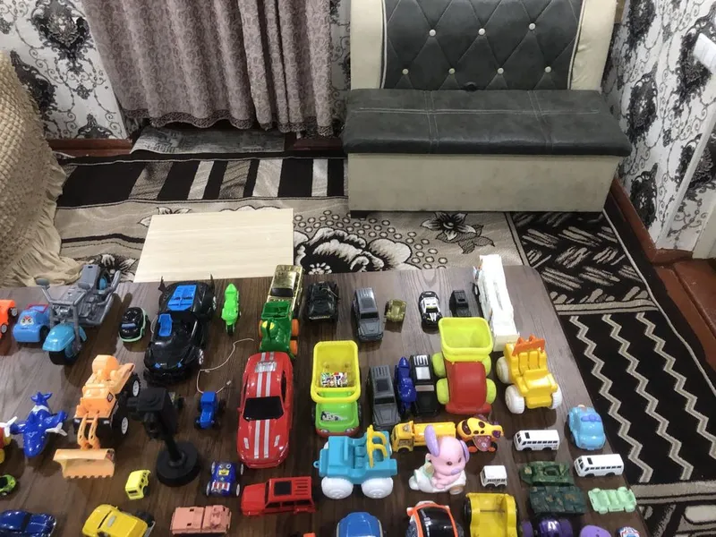 Игрушки машинки разные — фото 3