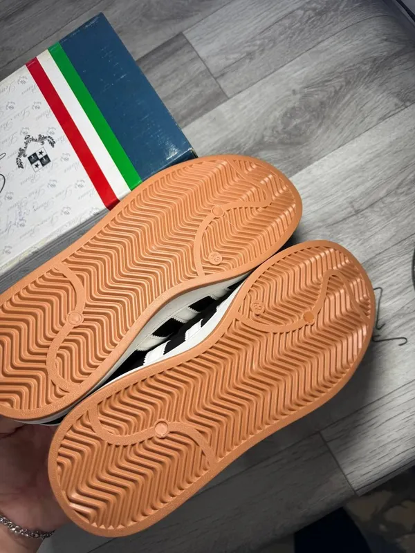 Чёрные кроссовки Adidas! 6 Чёрные кроссовки Adidas! 6