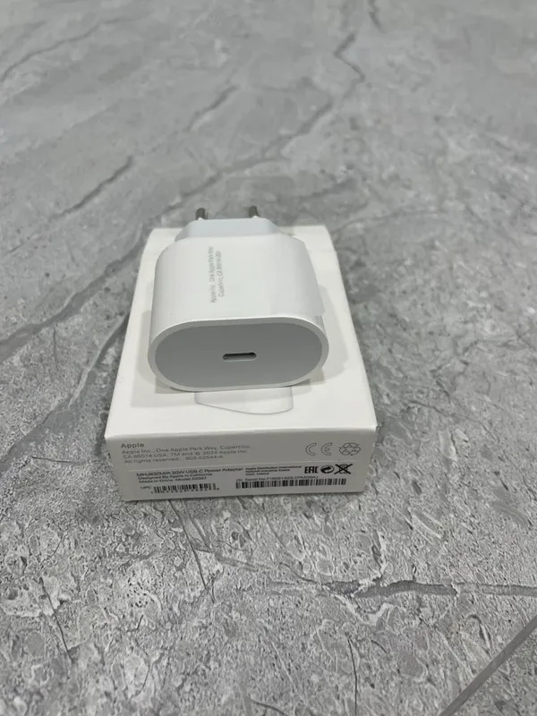 Iphone zaryadka apple galovka 20w зарядка оригинал 5 Iphone zaryadka apple galovka 20w зарядка оригинал 5