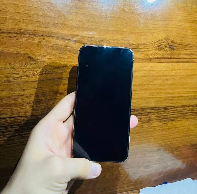 Iphone 13 pro Gold 1 Iphone 13 pro Gold 1