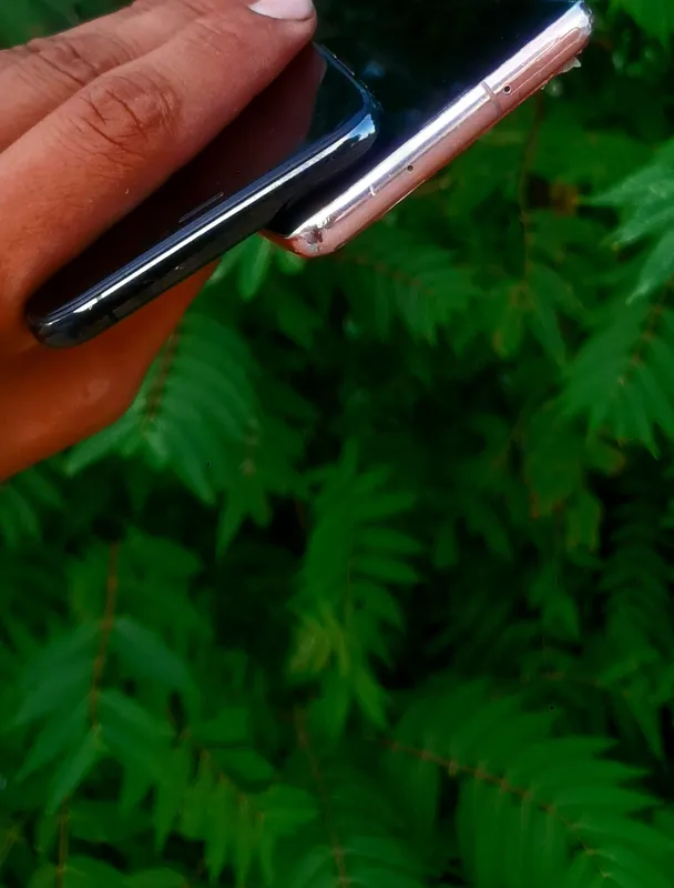 iphone xs vs samsung S10 1 iphone xs vs samsung S10 1