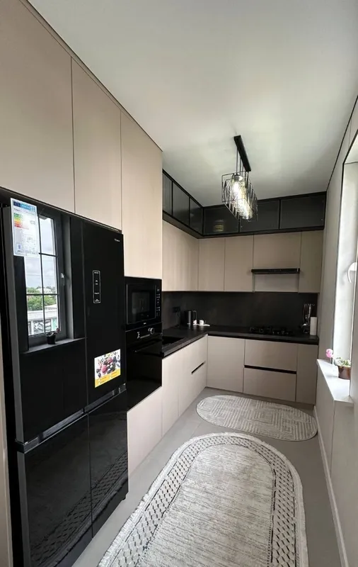 Продаётся трёхкомнатная квартира, Карасу 6 — фото 2