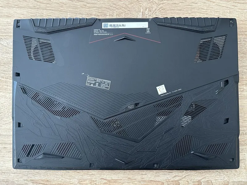 MSI Leopard Gaming Laptop 17” i79750H GtX 1660 Ti 16GB 512GB SSD — фото 1