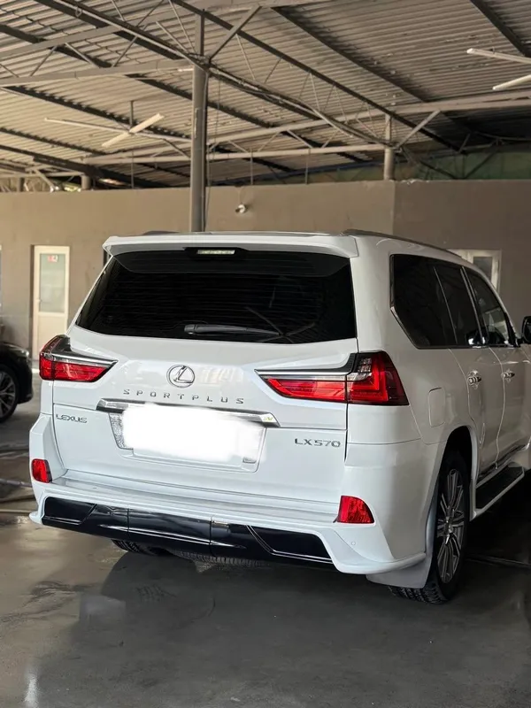 Lexus LX 570 сотилади 7