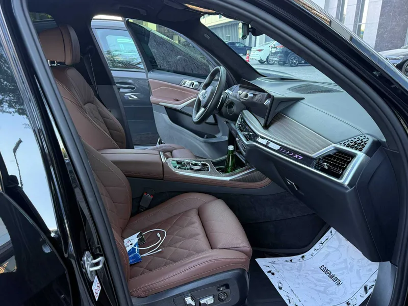 BMW X7 40i xDrive 2024 — фото 3