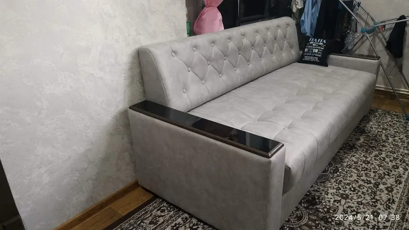 Продаётся диван 700 тыс. Продаётся диван 700 тыс.