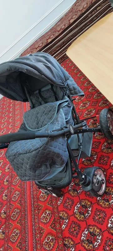 Kolyaska buzilgan joylari yoq 4