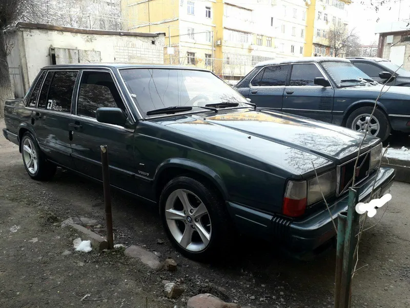 Вольво 740 сотилади пропан гази бор