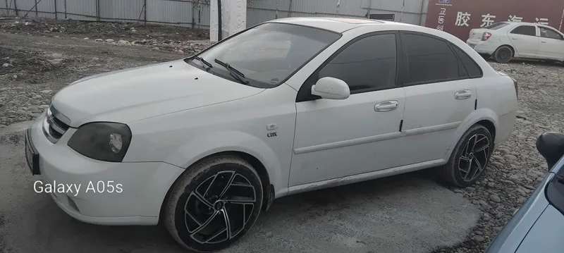 Lasetti 1.8 avtomat gaz benzin 3 Lasetti 1.8 avtomat gaz benzin 3