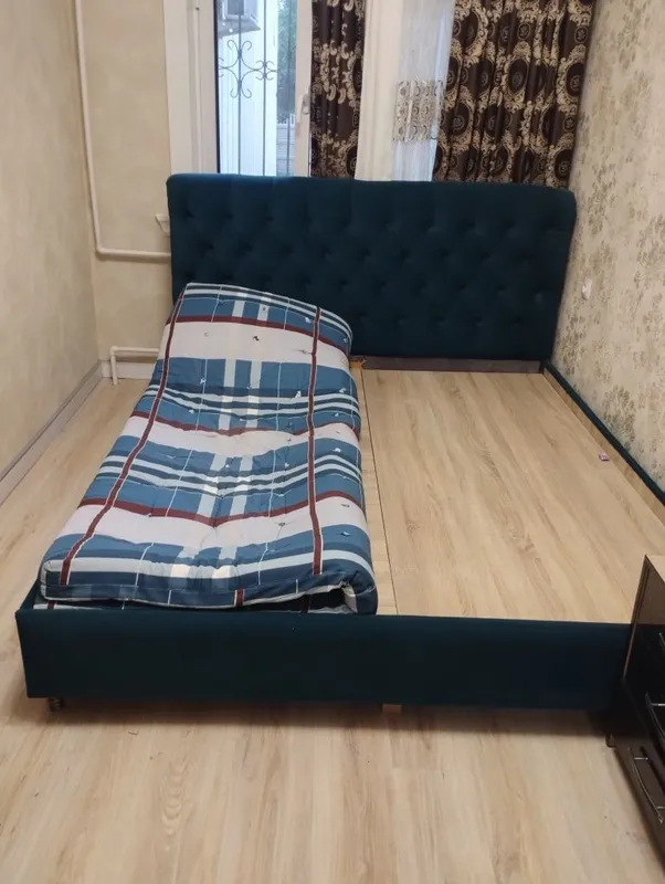 Кровать двуспальная