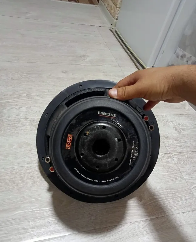 Продам сабвуфер EDGE EDB12D2 в хорошем состоянии. 5 Продам сабвуфер EDGE EDB12D2 в хорошем состоянии. 5