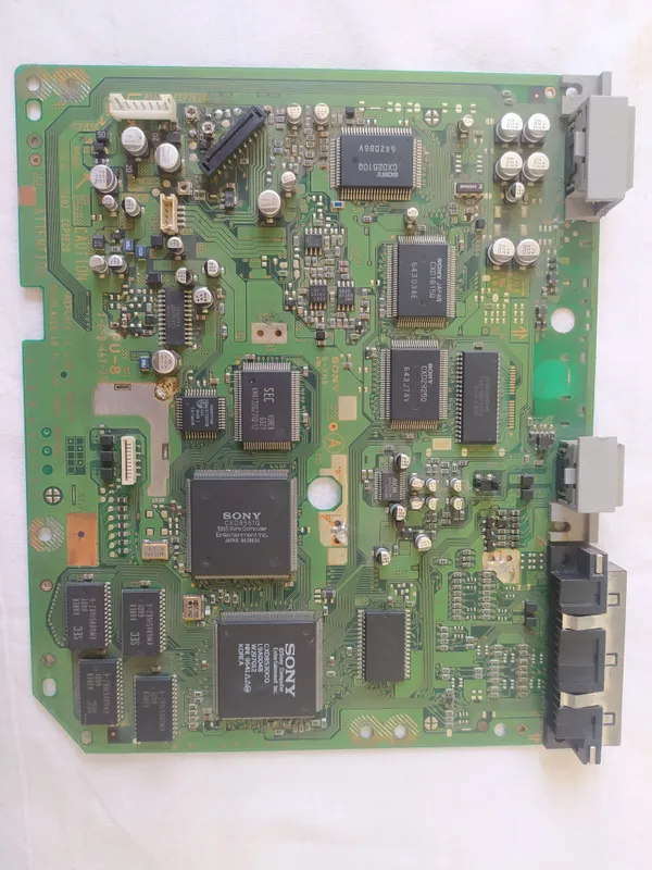 PlayStation model 1000 va 5000 platalar sotiladi