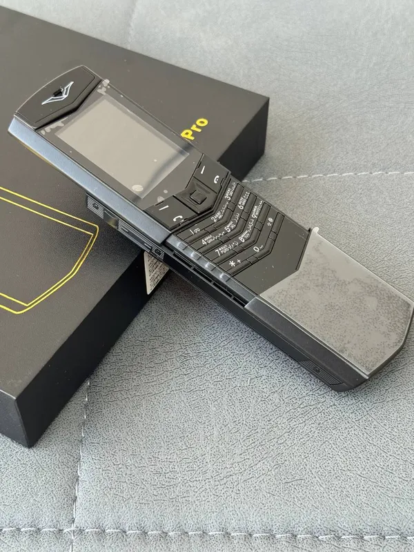 Vertu slyder 3 Vertu slyder 3