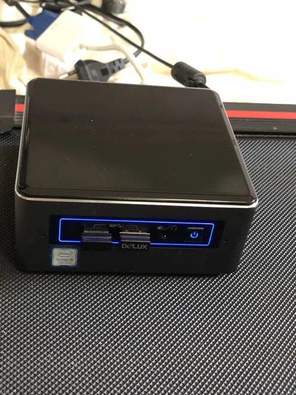 Мини-ПК Intel NUC 1 Мини-ПК Intel NUC 1