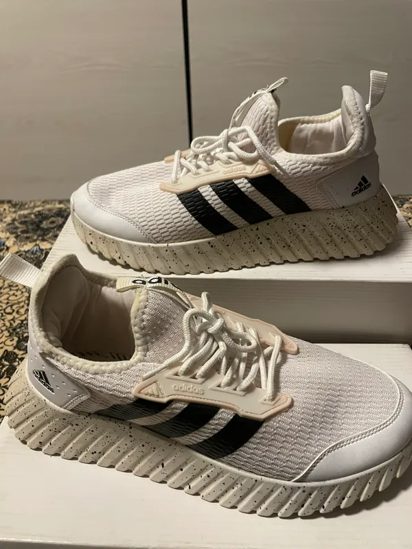 Турецкие кроссовки 42 размер Adidas 2