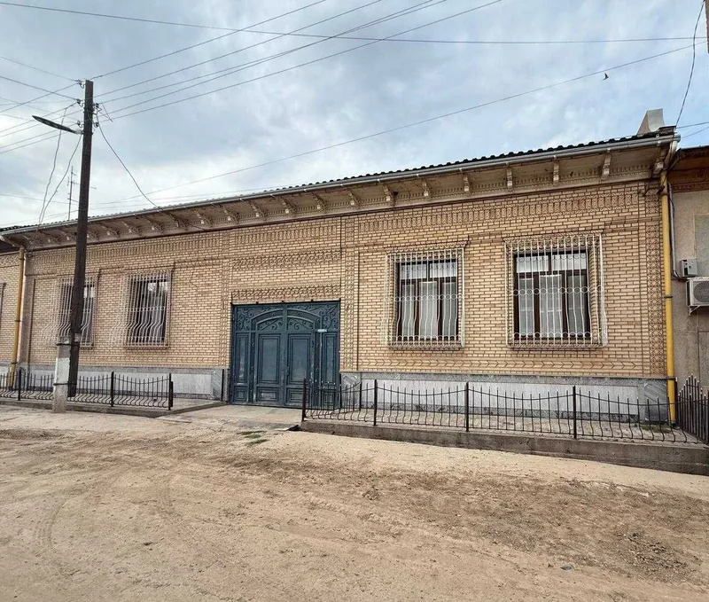 (М) Продаётся участок 10 соток с двумя домами в Зангиатинском районе 1