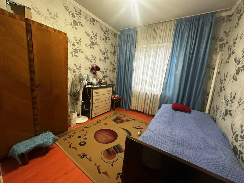 Продаю свою квартиру в Чирчике 8 мкр-он — фото 2