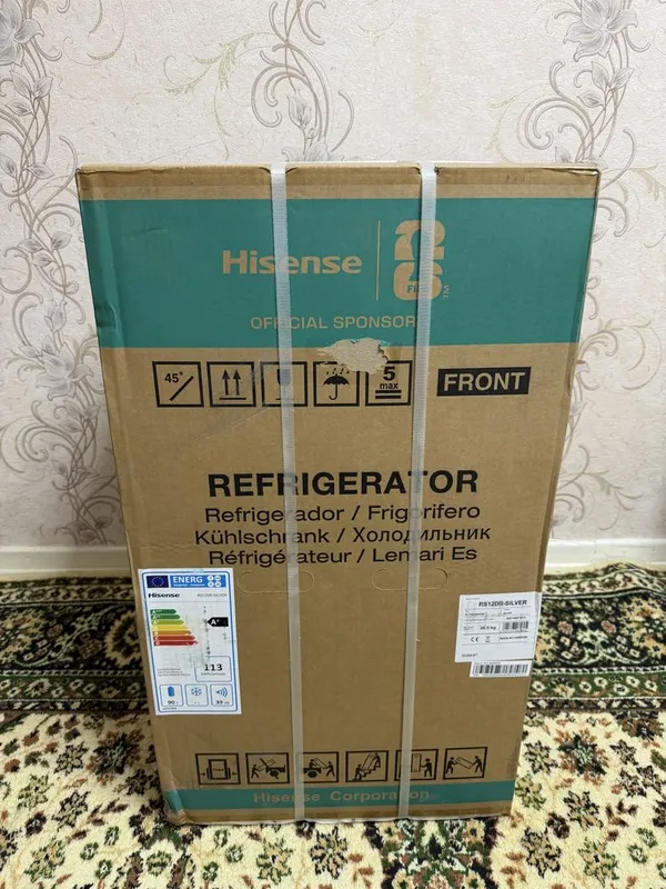Холодильник мини Hisense в упаковке 1