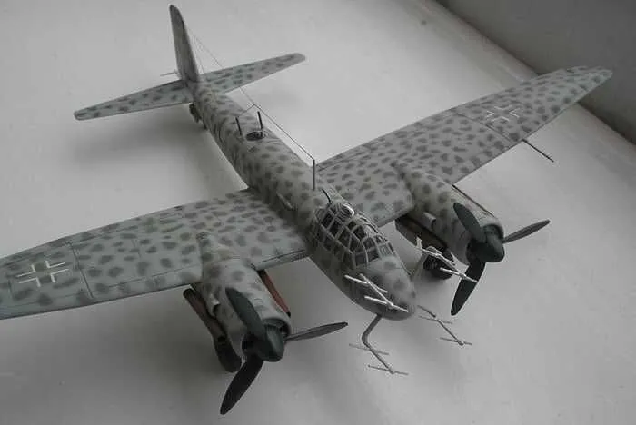Сборная модель самолета Юнкерс Ju 88 G6 (ЗВЕЗДА, 1:72) — фото 4