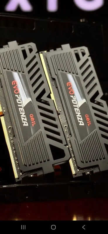 DDR4 operativ xotirasi, turli hajmlar, brendlar va chastotalar 8 DDR4 operativ xotirasi, turli hajmlar, brendlar va chastotalar 8