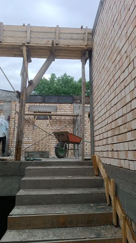 Гишт урамиз хар хил турдаги асбоб ускуналар узимиз билан — фото 3