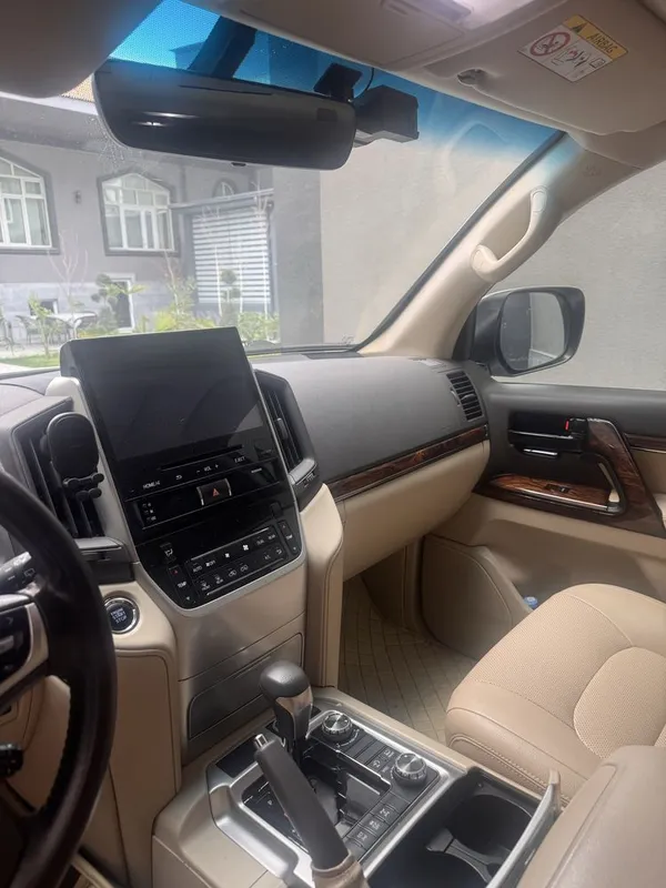 Toyota land cruiser 200 год 2019 — фото 5