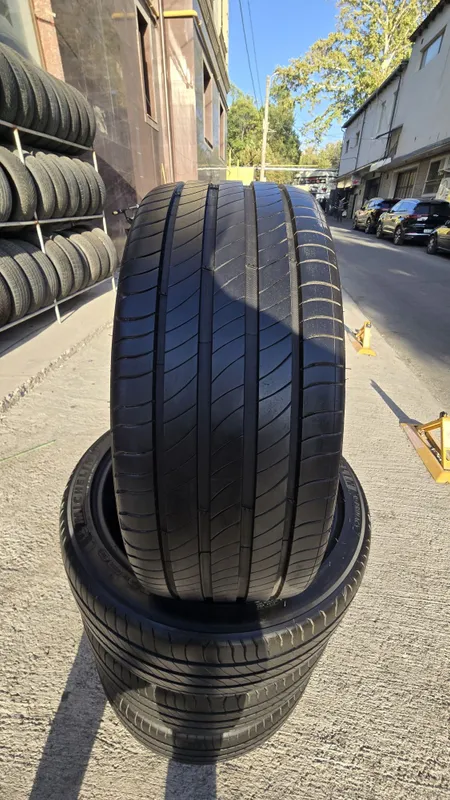 225/45/R21 Michelin pilot sport 2