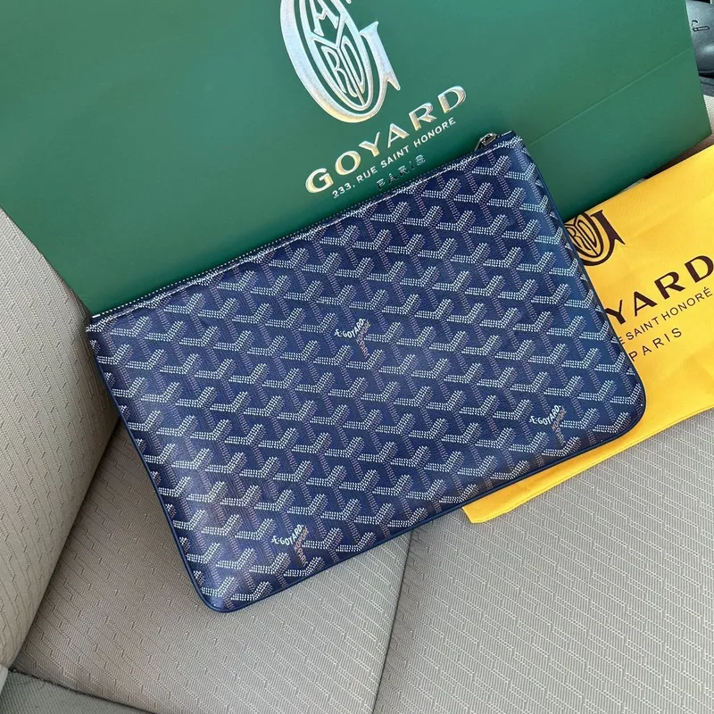 Goyard clutch/carholder