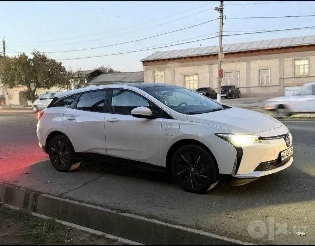 Продаётся Buick Velite 430, растаможенный 2 Продаётся Buick Velite 430, растаможенный 2