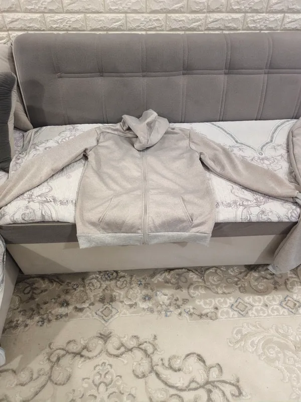 ayollar sport kostyumi, 48–50-o‘lcham, 250 000 so‘m 2