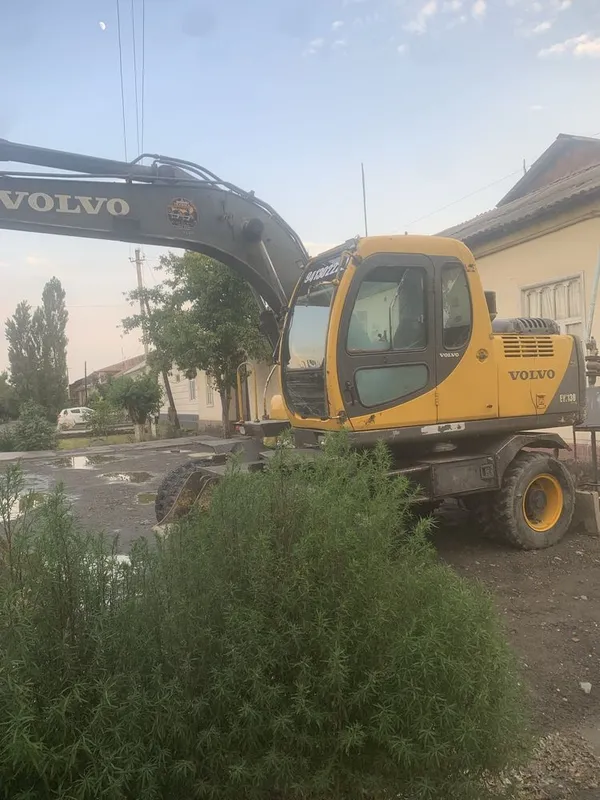 Volvo 130. Sotiladi 2 Volvo 130. Sotiladi 2