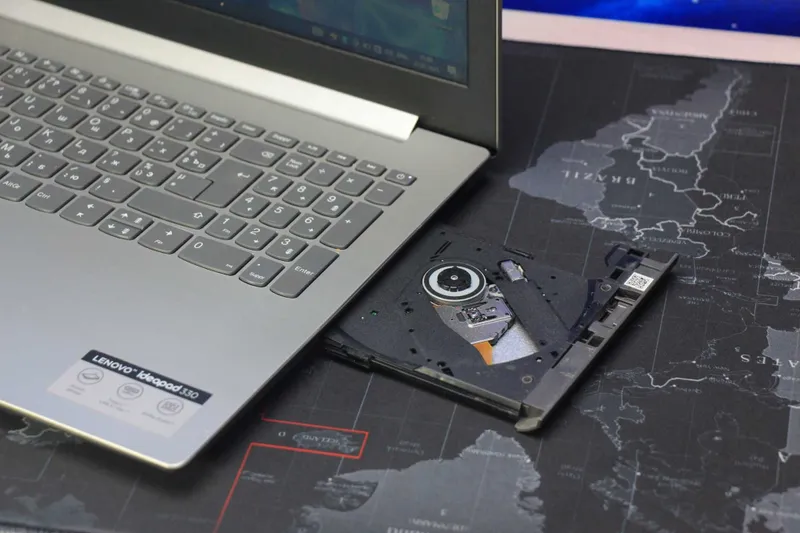 Lenovo I3 noutbuk SSD bor zaryad saqlashi zo'r — фото 4