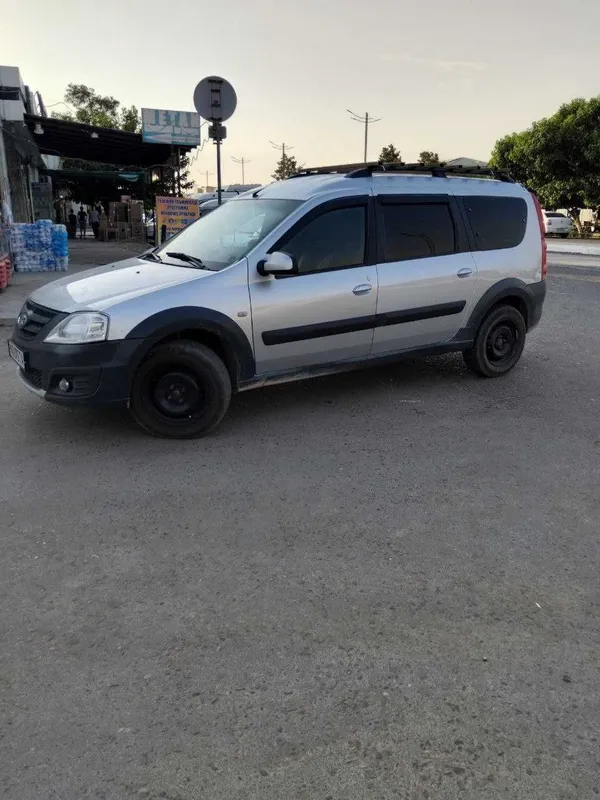 Lada largus kross sotiladi