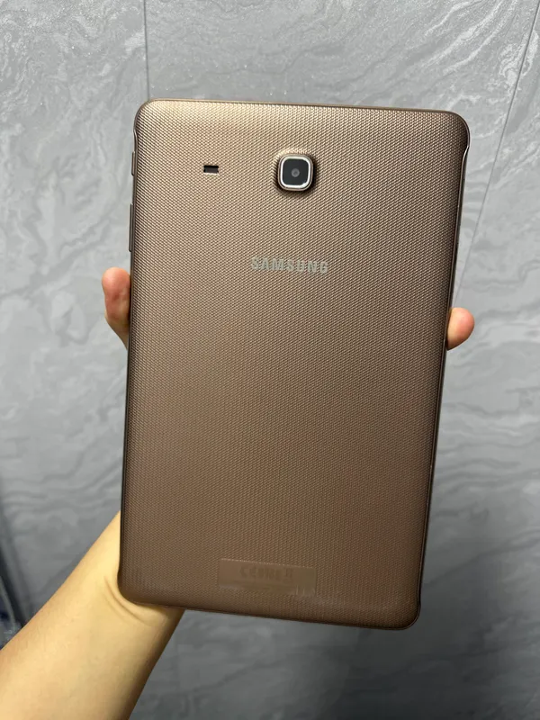 Samsun galaxy tap E Samsun galaxy tap E
