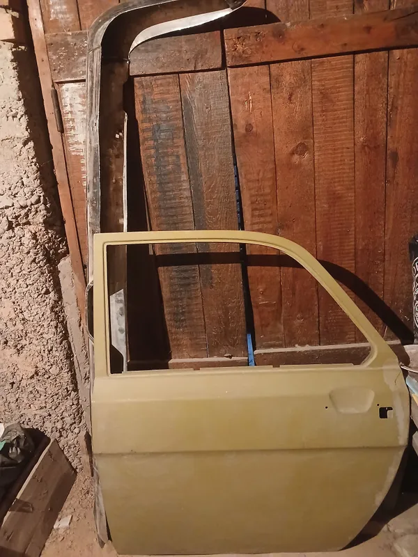 Volga Gaz 2101 uchun eshik 3