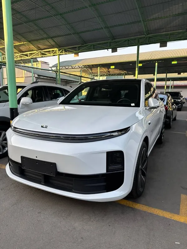 Lixiang L6 pro продается 1