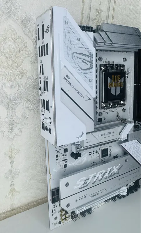 Asus Rog Strix B850A Gaming WIFI7 AM5 — фото 1