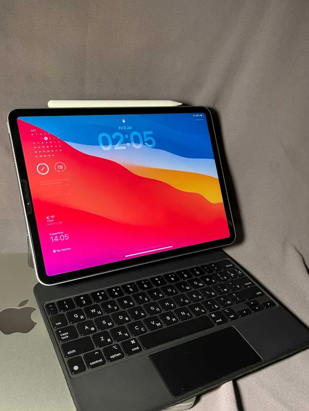 iPad Pro 11" M1 | 128GB + Magic Keyboard + Apple Pencil 1 iPad Pro 11" M1 | 128GB + Magic Keyboard + Apple Pencil 1