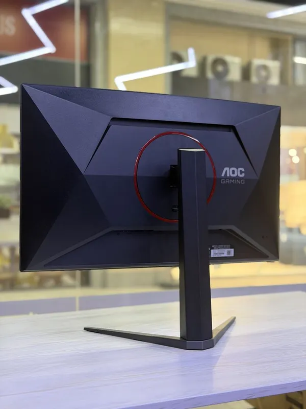 AOC 27 300hz curved — фото 2