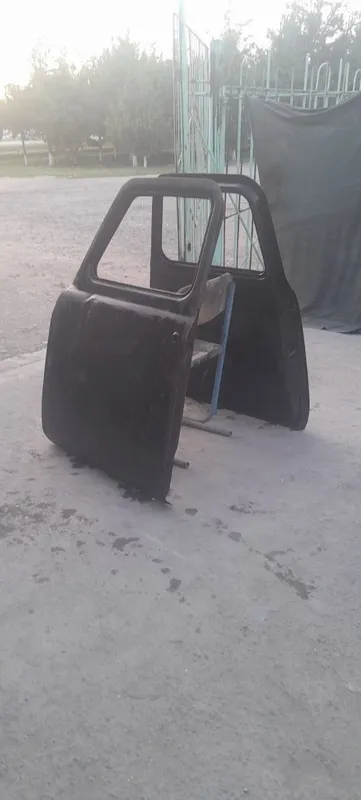 Gaz 53 eshiklar sotiladi 1