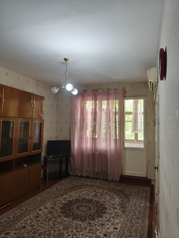 сдаю срочно 30м2 на Чиланзаре 17кв порядочным 5 сдаю срочно 30м2 на Чиланзаре 17кв порядочным 5