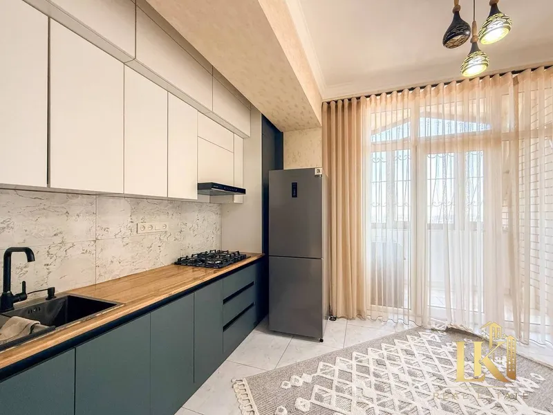 Nikitina Residence ЖКda 3 xonali kvartira (3/9/10), 83 m², ta’mirli 8