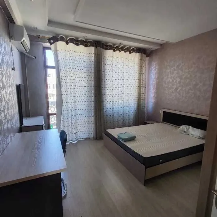 Shoshilinch ijaraga beriladi 2 xonali Korasaroy Almazar siti *N 1