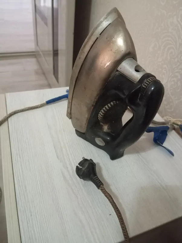 продам утюг советского качества 2 продам утюг советского качества 2