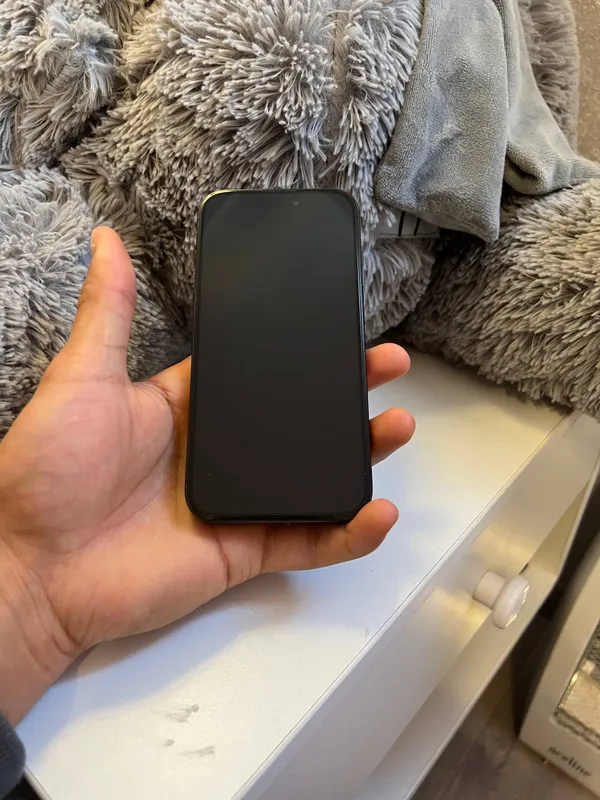 iPhone 15 Pro 256 ГБ 2
