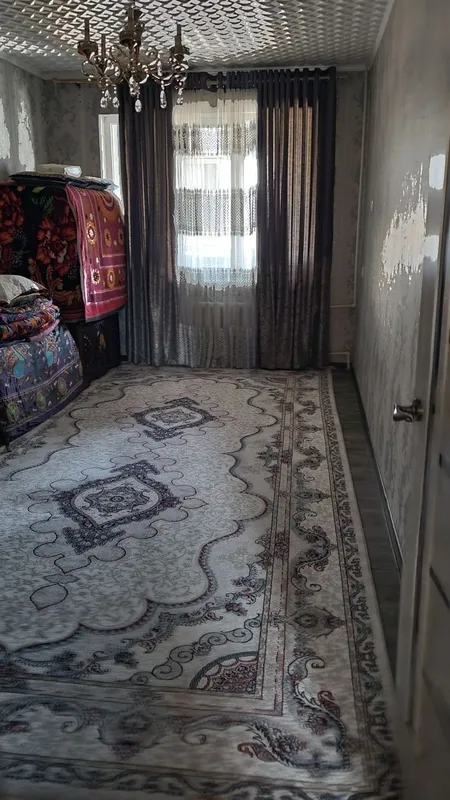 Navoiy shahrida 3 xona uyimiz sotiladi arzon narhda