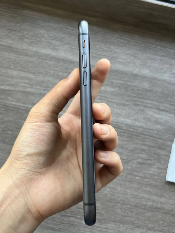 Iphone 11 SROCHNO 2