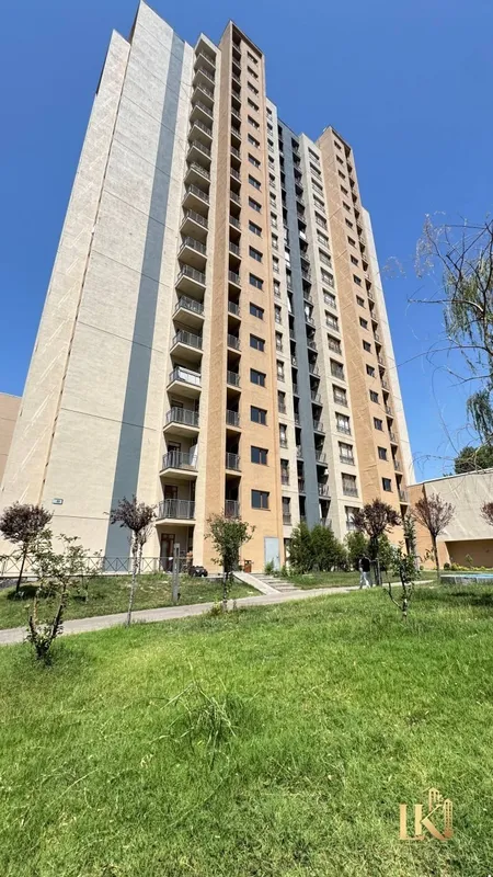 Продаётся 2-комнатная квартира в ЖК Almazar City 1