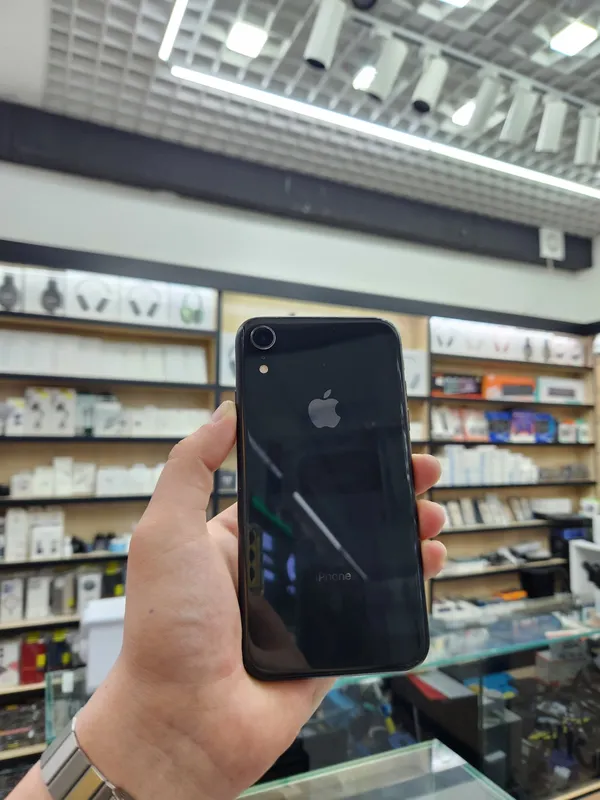 iPhone XR iPhone XR