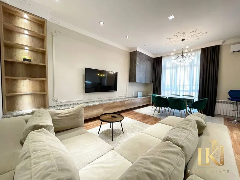 3-комнатная квартира 90 м², ЖК Parisien, Яккасарайский район — фото 1